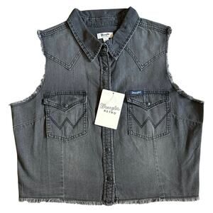 NWT Women’s Wrangler Black Denim Retro Fray Crop Snap Vest Size Large